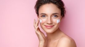 Veido odos drėkinimas: kodėl jis svarbus visų tipų odai?