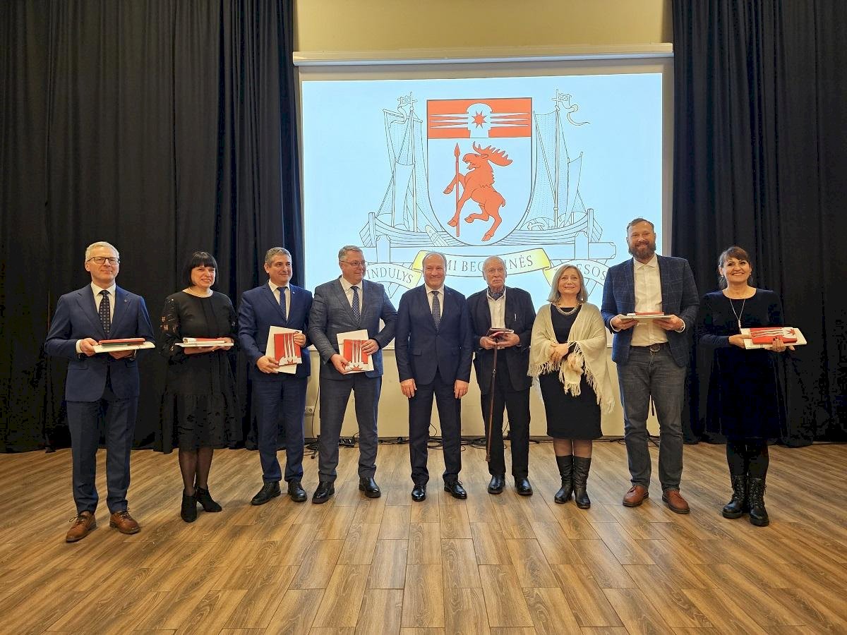 pristatyta-etnografinio-mazosios-lietuvos-regiono-heraldika