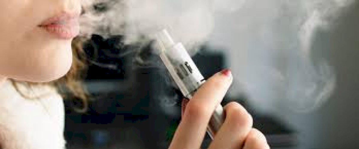 itariama,-elektronines-cigaretes-dumo-ir-alkoholio-kokteilis-nepilnamecius-pagulde-i-ligonine