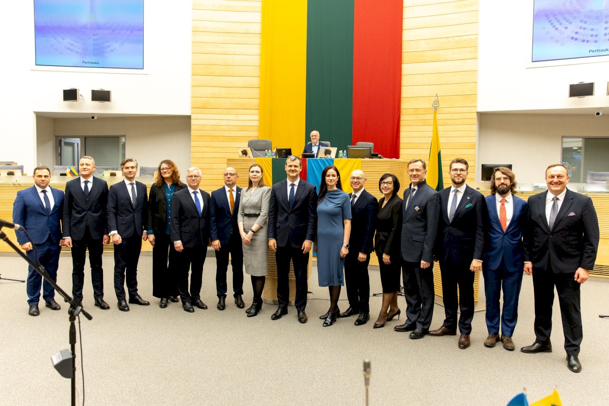 100-pirmuju-vyriausybes-dienu:-darbai-valstybei-ir-kiekvienam-jos-zmogui