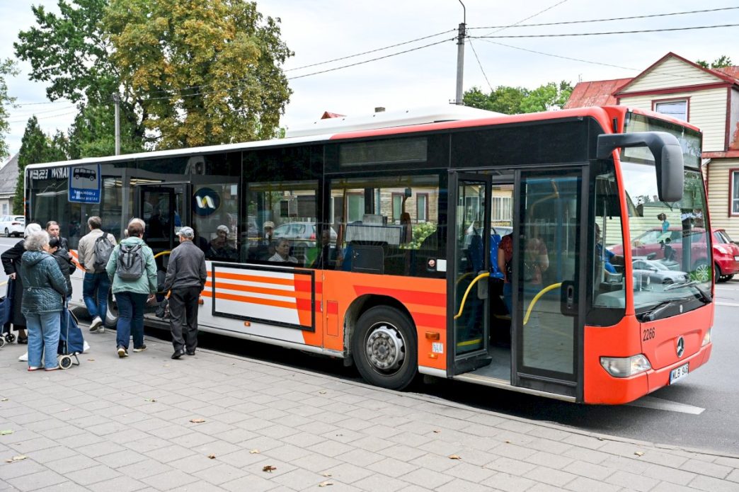 202509.23-::-primename:-nuo-spalio-panevezyje-keiciasi-viesojo-transporto-bilietu-kainos