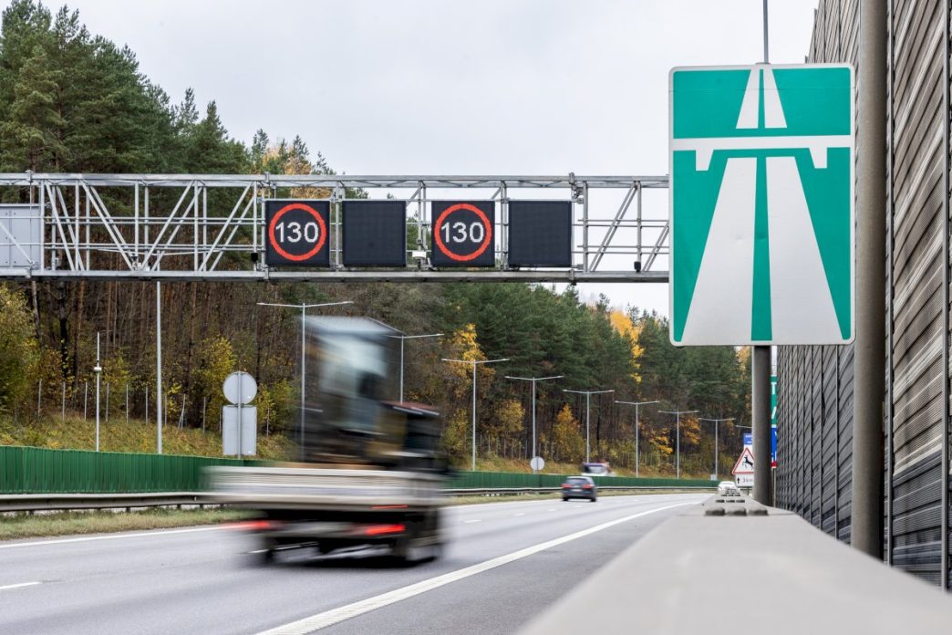 ministras-j.-taminskas:-„ziemos-metu-kelyje-vilnius–kaunas-galesime-vaziuoti-greiciau“