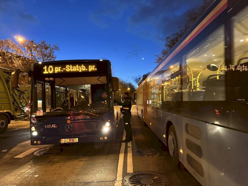 padidinto-pavojaus-transporto-kontrole: neblaivus-vairuotojai-ir-dazniausi-pazeidimai