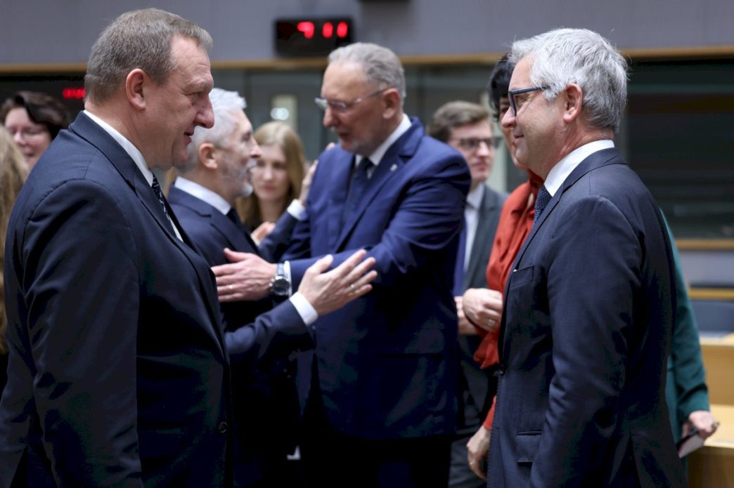 es-vidaus-reikalu-ministru-susitikime-–-demesys-saugumo-gresmems-ir-migracijos-pakto-igyvendinimui