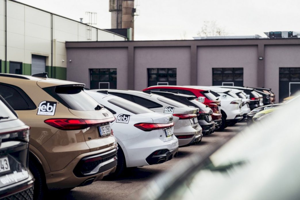 ko-nepasako-elektromobiliu-pardavejai-ir-kaip-automobiliu-gamintojai-skatina-jus-persesti-i-elektromobilius?