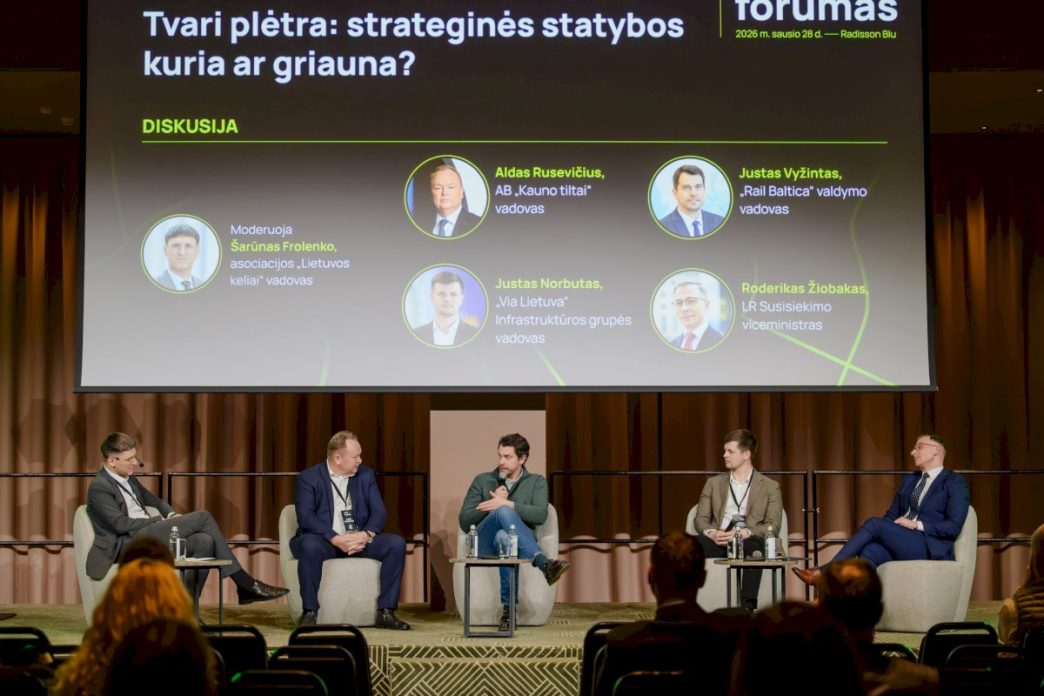 viceministras-r.-ziobakas:-igyvendinant-strateginius-projektus,-butina-kalbeti-apie-keliu-bukles-gerinima-regionuose
