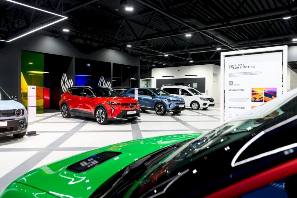 „sostena“-kaune-atidare-nauja-salona-–-moderniausius-„renault“-ir-„dacia“-namus-baltijos-salyse