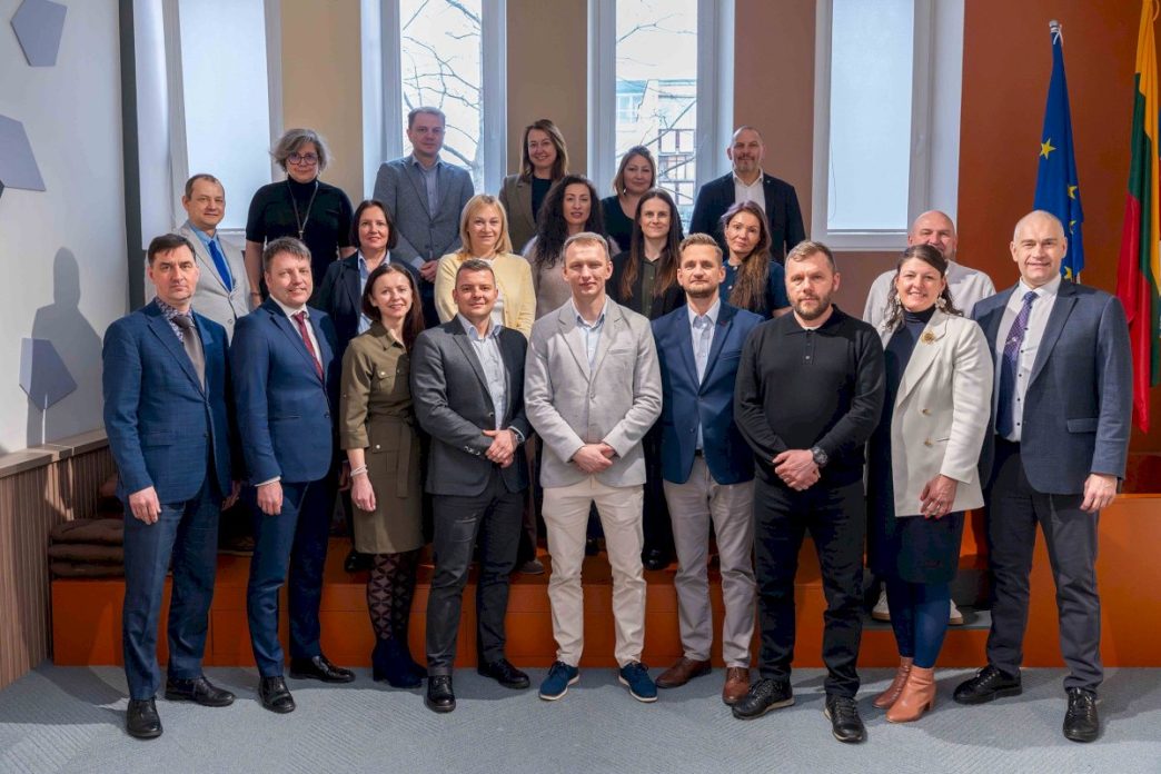 pokyciu-valdymas-vykdant-tarptautini-bendradarbiavima