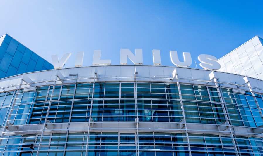 teismas-padejo-galutini-taska:-vilniaus-oro-uosto-rinkliavu-pokyciai-–-teiseti