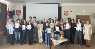 miesto-mokiniu-varzytuvese-–-gyvas-rysys-su-etnine-kultura