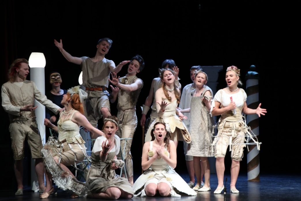 kai-miestas-tampa-teatru:-„mazoji-melpomene-plungeje“