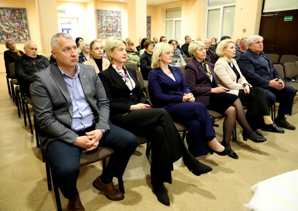 susitikimai-su-seniuniju-gyventojais-tesiasi-–-seda