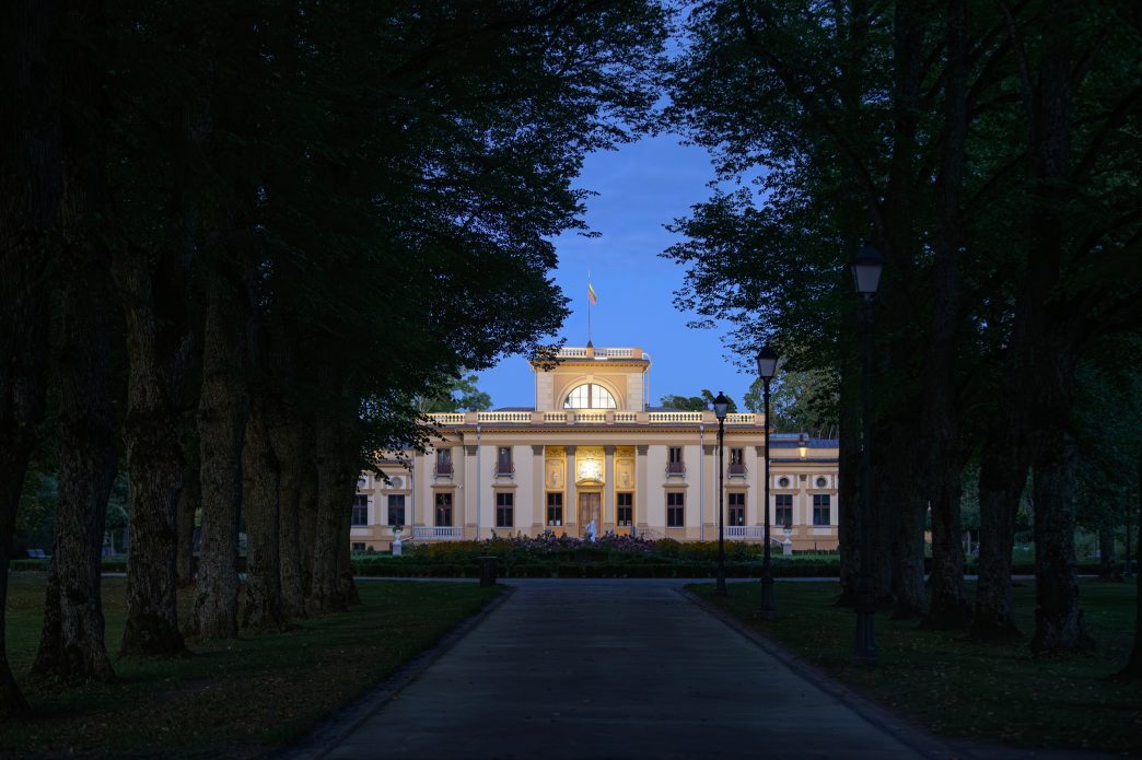 istoriniame-traku-vokes-dvare-pirmakart-reziduoja-tarptautiniai-kino-kurejai