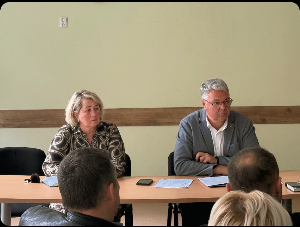 savivaldybes-bendruomenese-pristatyta-2025-m.-veiklos-ataskaita