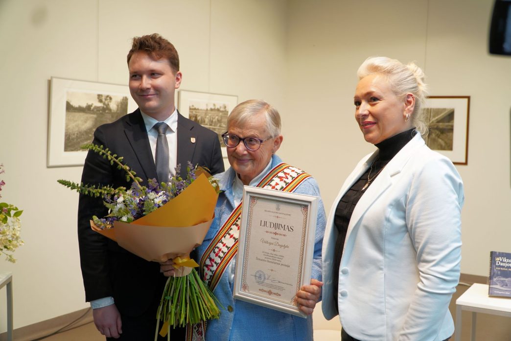 49-oji-zemaites-literaturine-premija-iteikta-viktorijai-daujotytei