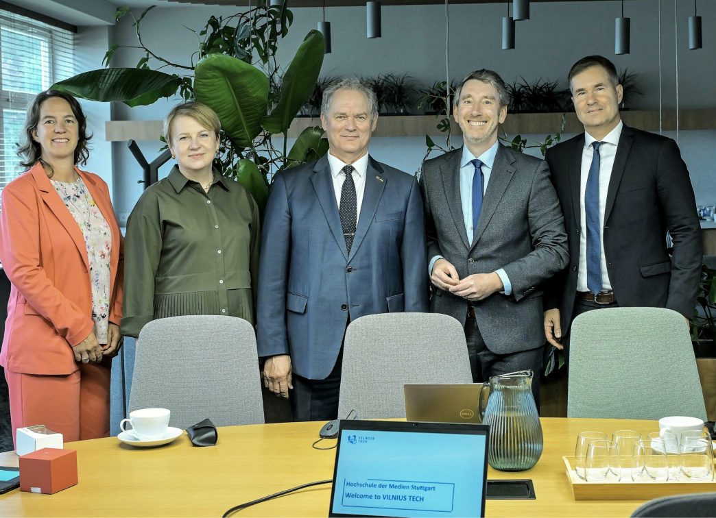 vilnius-tech-lankesi-delegacija-is-stutgarto-mediju-universiteto