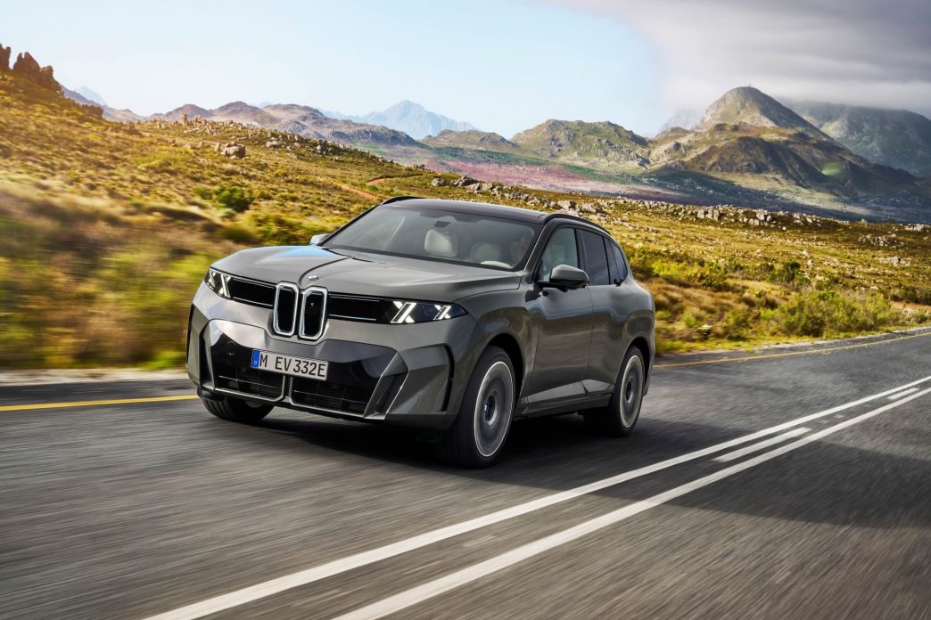 bmw-pristate-naujos-kartos-„x5“-–-tures-ir-vandeniliu-varoma-versija