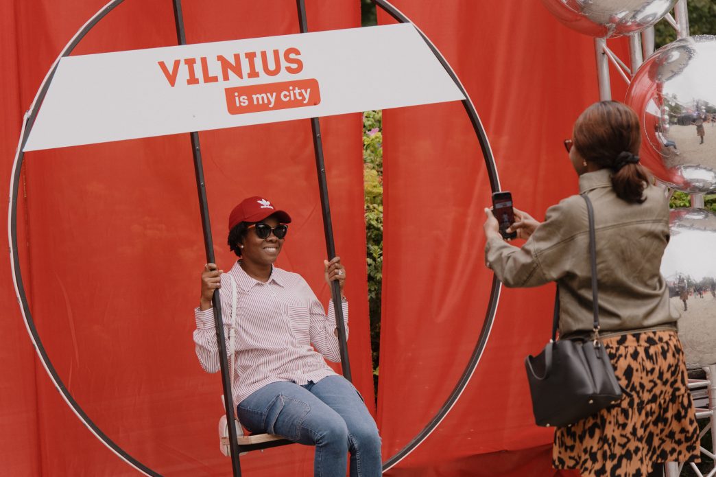 pirma-karta-vilniuje-–-apdovanojimai-miesto-kurejams-is-viso-pasaulio:-balsuokite-uz-nominantus