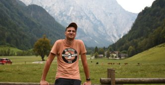 alytuje-mokytoju-netruksta:-po-13-metu-i-gimtaji-miesta-grizes-norbertas-mokys-biologijos