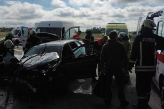 ugniagesiu-gelbetoju-savaitgalis:-gaisruose-isgelbeti-sesi-zmones,-vienas-zuvo