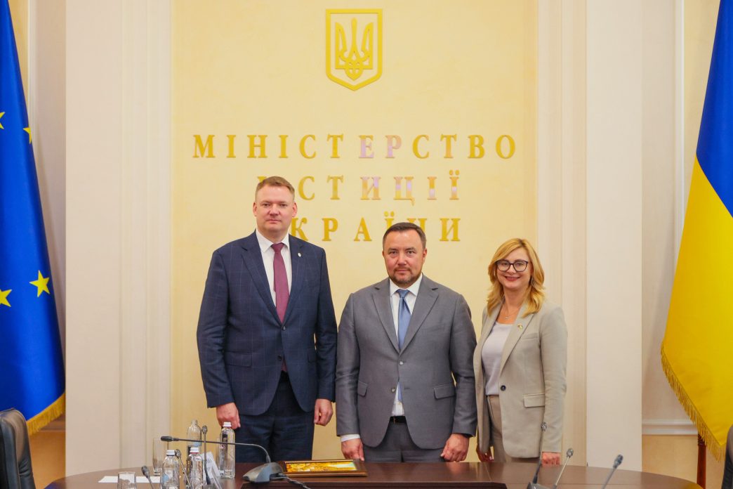 teisingumo-ministre-r.-tamasuniene:-ukraina-pazadejo-vykdyti-sausio-13-osios-bylos-nuosprendzius