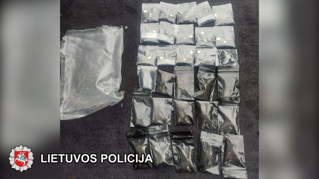 teismui-perduota-dvieju-jaunu-vilnieciu-byla-del-labai-didelio-kiekio-narkotiku-platinimo