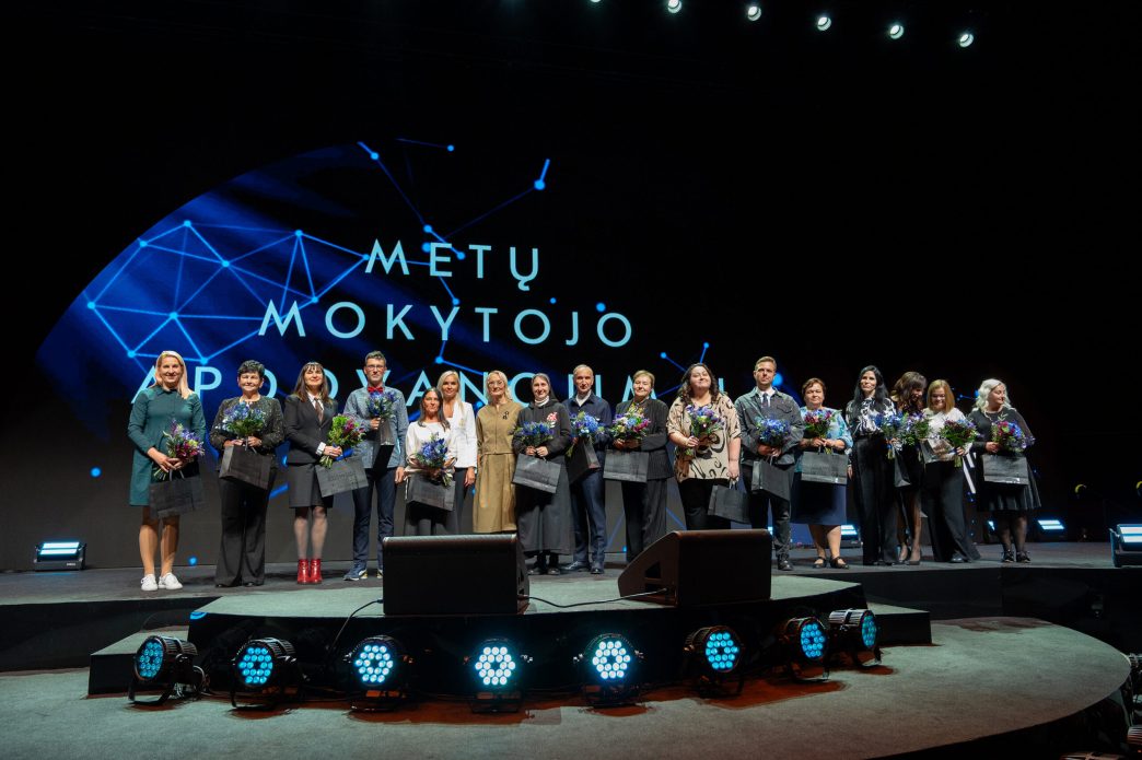 kaunas-pagerbs-svietimo-sviesuolius:-isrinko-metu-mokytojus-ir-metu-vadovus