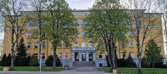 kelmes-jono-graiciuno-gimnazija-–-2026–2027-mokslo-metu-valstybiniu-brandos-egzaminu-bazine-mokykla
