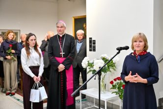 202609.23-::-panevezyje-atidaryta-vyskupijos-100-meciui-skirta-paroda-„nuo-archyvu-iki-altoriu“