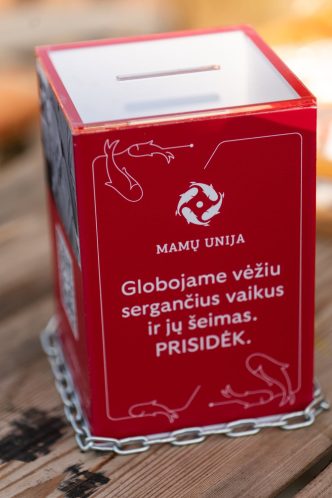 lietuvos-pastas-ir-„mamu-unija“-kviecia-padeti-veziu-sergantiems-vaikams:-aukoti-bus-galima-visuose-pasto-skyriuose