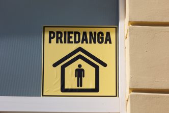 vrm-siekia-spartinti-priedangu-atnaujinimo-darbus-savivaldybese