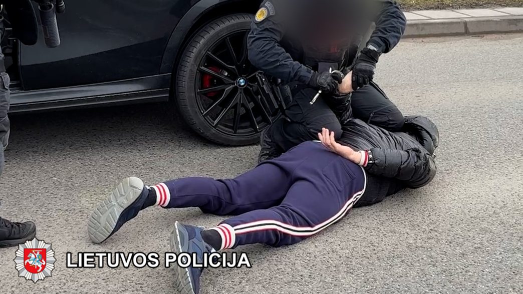 klaipedoje-atliekamas-tyrimas-del-galimo-disponavimo-labai-dideliu-kiekiu-narkotiniu-medziagu