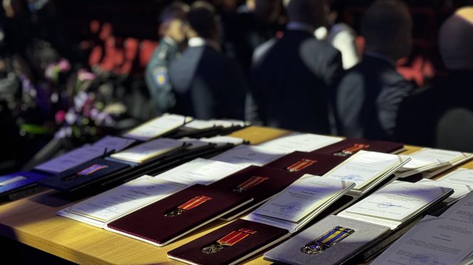 profesine-svente-policijos-darbuotojai-paminejo-renginiu-„saules“-koncertu-saleje