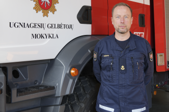 misija-–-parengti-profesionalu-ugniagesi-gelbetoja