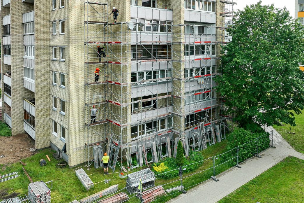 naujas-daugiabuciu-renovacijos-etapas:-daugiau-paramos-gyventojams-ir-paskata-daugiabuciu-skydinei-renovacijai