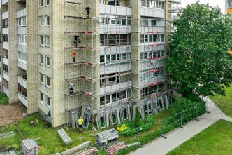naujas-daugiabuciu-renovacijos-etapas:-daugiau-paramos-gyventojams-ir-paskata-daugiabuciu-skydinei-renovacijai