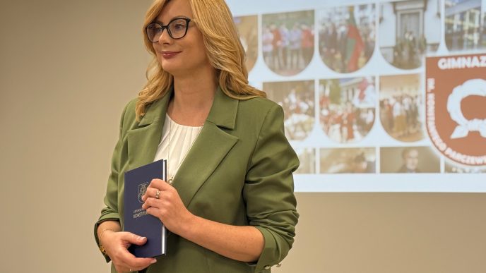 pilietiskumo-pamokose-moksleiviai-isbando-mobiliaja-programele-„zinau-savo-teises“