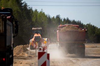 pradedamas-svarbaus-kelio-link-rudninku-poligono-remontas:-siemet-bus-sutvarkyta-puse-ruozo