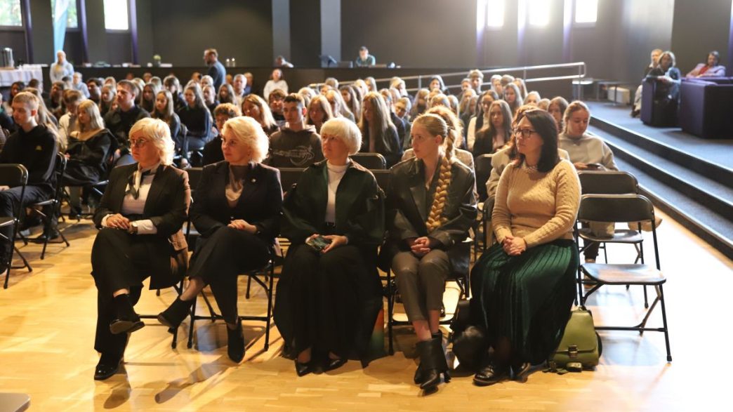 konferencijoje-–-apie-psichoaktyviuju-medziagu-vartojimo-prevencija-ir-issukius