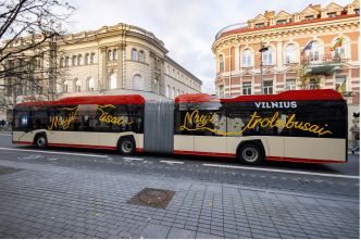 vilniuje-keleivius-jau-veza-pirmieji-nauji-„solaris-trollino-18“-troleibusai