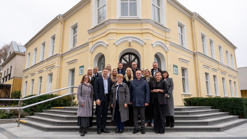 ministras-l.-kukuraitis-tesia-vizitus-regionuose:-druskininkuose-–-demesys-medicinines-reabilitacijos-pokyciams,-ilgalaikei-prieziurai-ir-pasienio-ligonines-stiprinimui