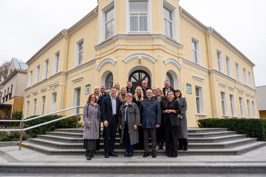 ministras-l.-kukuraitis-tesia-vizitus-regionuose:-druskininkuose-–-demesys-medicinines-reabilitacijos-pokyciams,-ilgalaikei-prieziurai-ir-pasienio-ligonines-stiprinimui